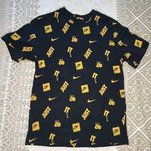 NWOT Nike ‘Just Do It’ Basketball Short Sleeve T-Shirt